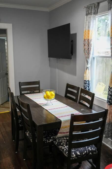Historic Coastal Haven- Pet Friendly Fast Wi-Fi Βίλα Νόρφολκ Εξωτερικό φωτογραφία
